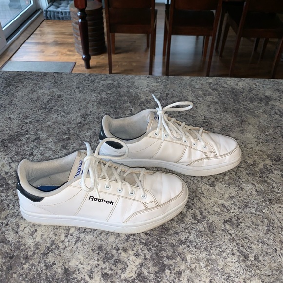 Reebok Shoes - Reebok sneaker